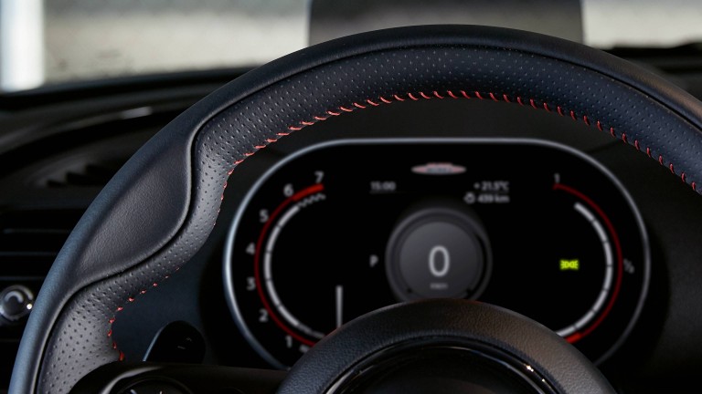 MINI John Cooper Works – écran d’instruments multifonctions