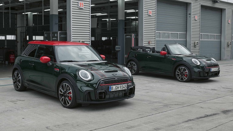 MINI John Cooper Work – vue avant bleu et blanc – comparaison des modèles