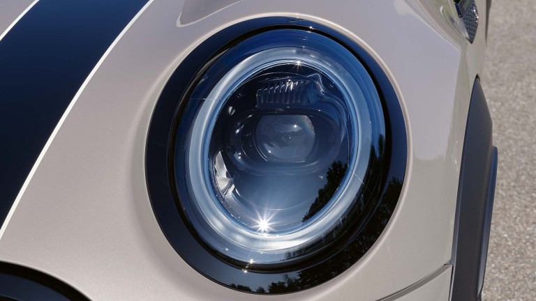 MINI Hatch 3 portes – led – projecteurs adaptatifs