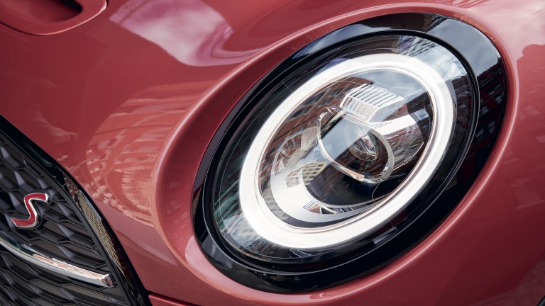 MINI Clubman – vue avant – phare avant à LED